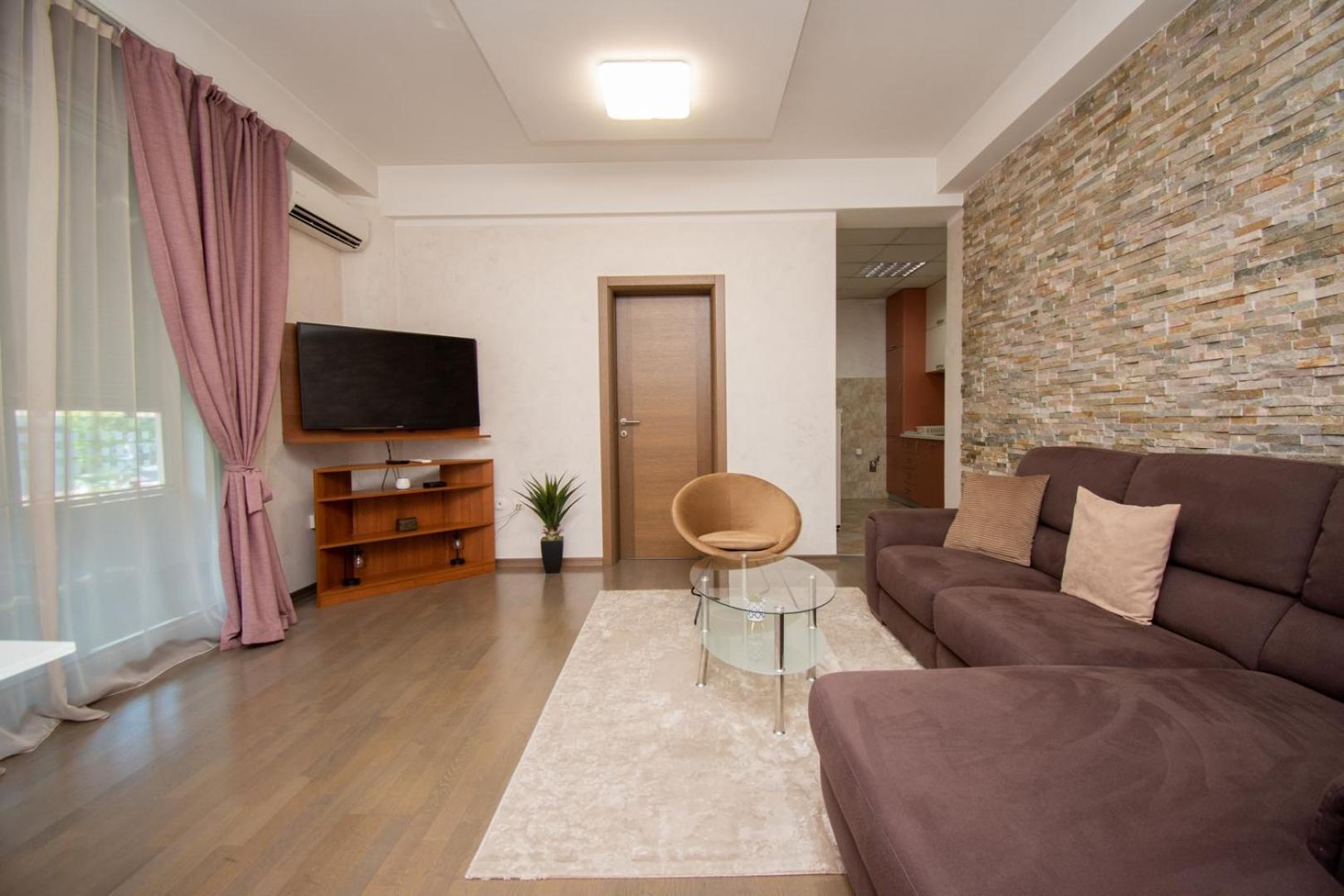 Maxim Compass Apartment Podgorica Ngoại thất bức ảnh