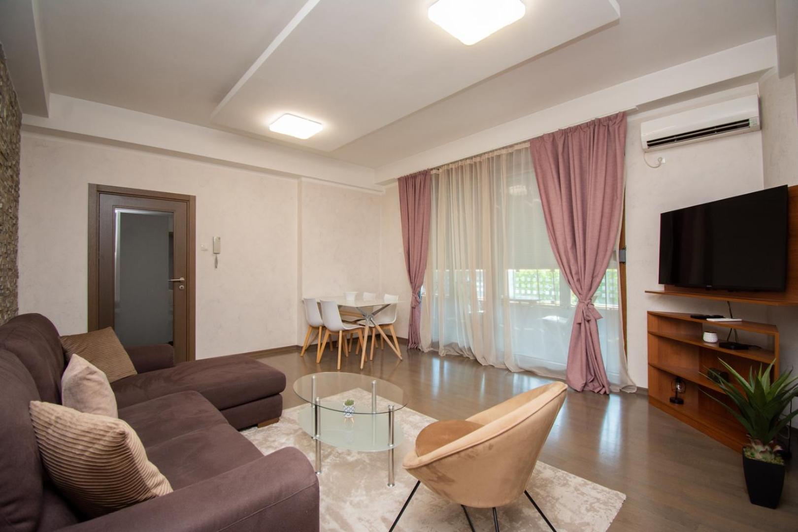 Maxim Compass Apartment Podgorica Ngoại thất bức ảnh